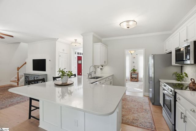 122 Summer Hill Road, Simpsonville, SC 29681