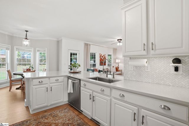 122 Summer Hill Road, Simpsonville, SC 29681