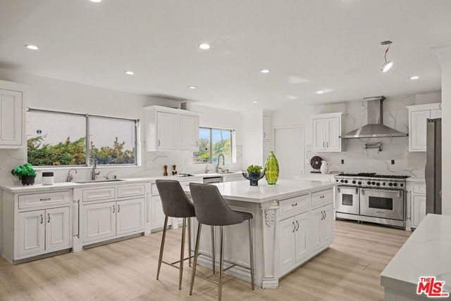 2612 S Beverly Drive, Los Angeles, CA 90034