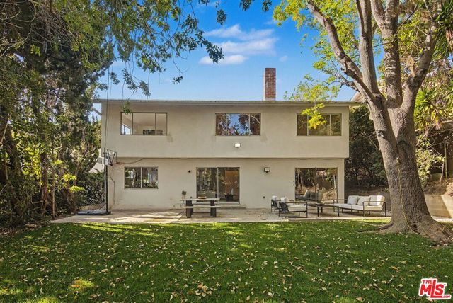 2612 S Beverly Drive, Los Angeles, CA 90034