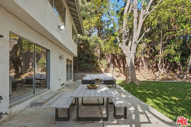 2612 S Beverly Drive, Los Angeles, CA 90034