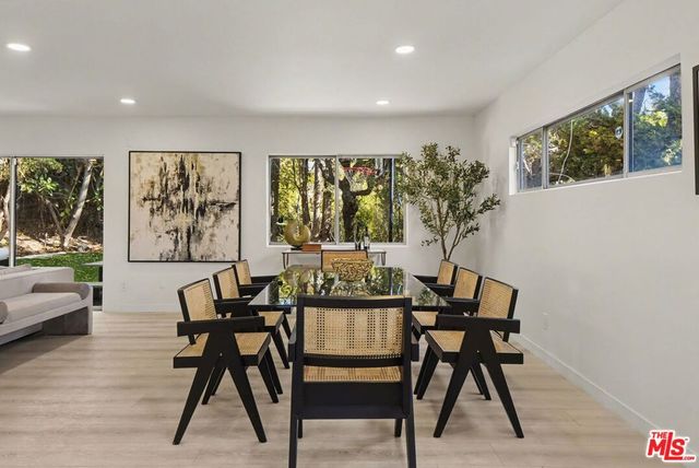 2612 S Beverly Drive, Los Angeles, CA 90034