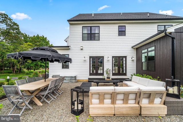 200 LONG LN, West Chester, PA 19380
