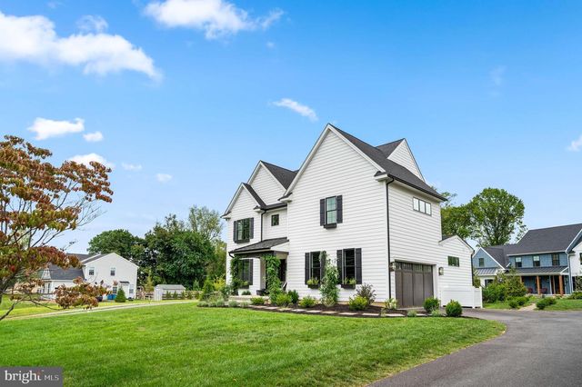 200 LONG LN, West Chester, PA 19380