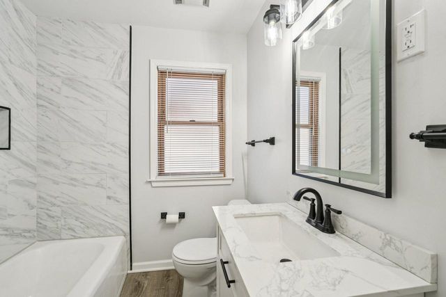 3372 S 71st STREET, Milwaukee, WI 53219