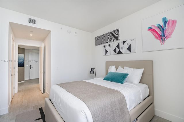 4010 S Ocean Dr R1609, Hollywood, FL 33019