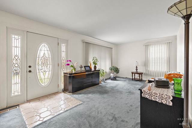 9041 Major Avenue, Morton Grove, IL 60053