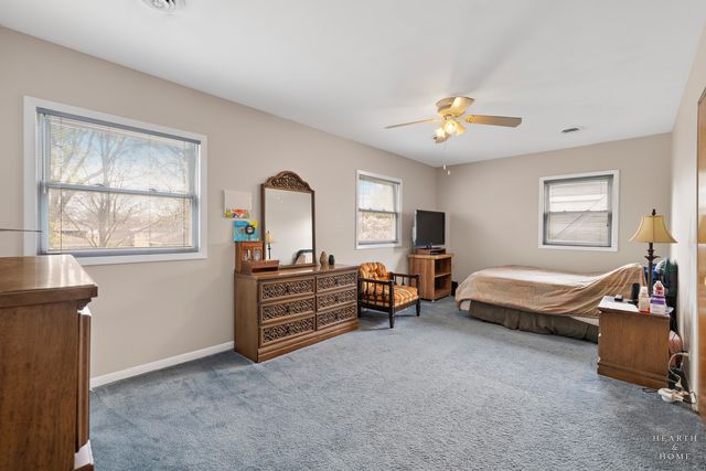 9041 Major Avenue, Morton Grove, IL 60053