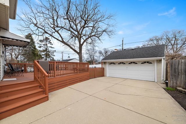 9041 Major Avenue, Morton Grove, IL 60053