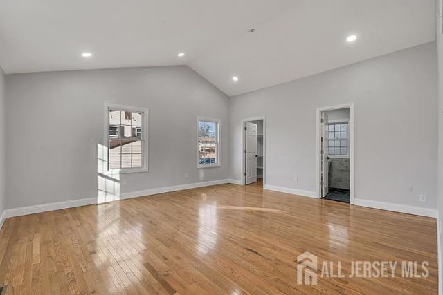 21 Vauxhall Road, East Brunswick, NJ 08816