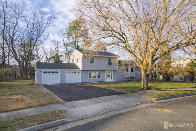 21 Vauxhall Road, East Brunswick, NJ 08816