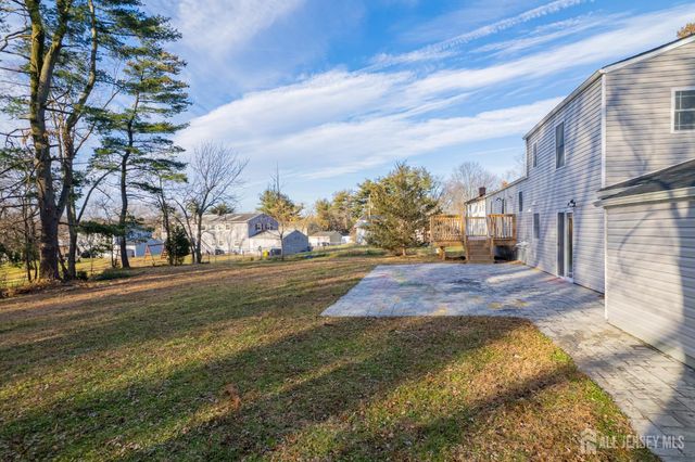 21 Vauxhall Road, East Brunswick, NJ 08816