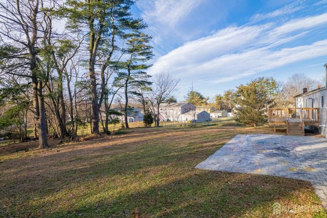 21 Vauxhall Road, East Brunswick, NJ 08816