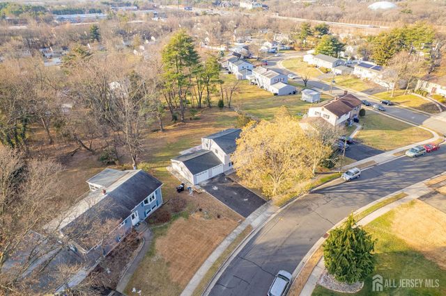 21 Vauxhall Road, East Brunswick, NJ 08816