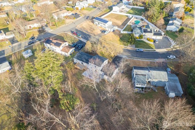 21 Vauxhall Road, East Brunswick, NJ 08816