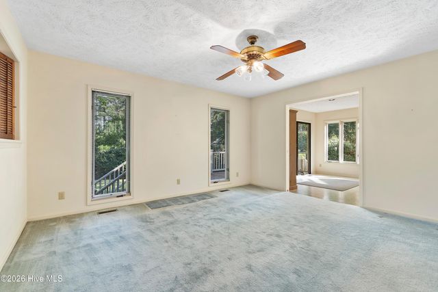 9140 Forest Drive SW, Sunset Beach, NC 28468