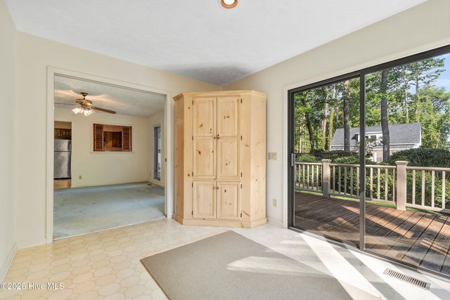 9140 Forest Drive SW, Sunset Beach, NC 28468