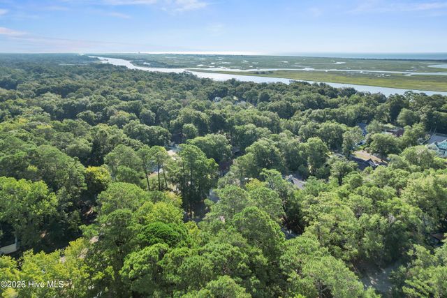 9140 Forest Drive SW, Sunset Beach, NC 28468