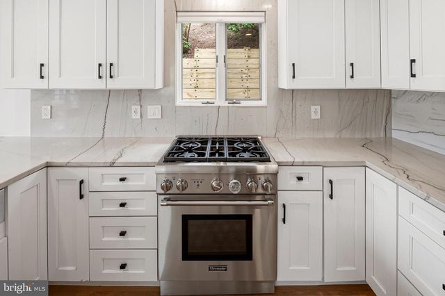 122 SHORE RD, Arnold, MD 21012