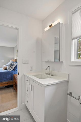 122 SHORE RD, Arnold, MD 21012