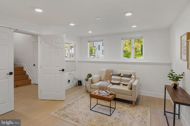 122 SHORE RD, Arnold, MD 21012