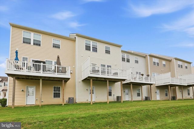 407 ELLISON DR, North Wales, PA 19454