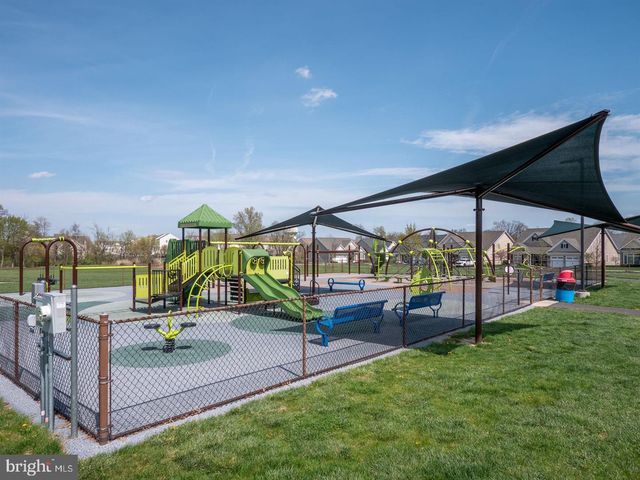 407 ELLISON DR, North Wales, PA 19454