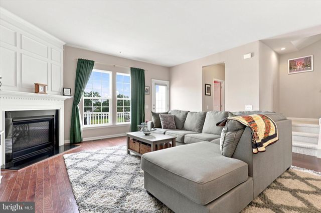 407 ELLISON DR, North Wales, PA 19454