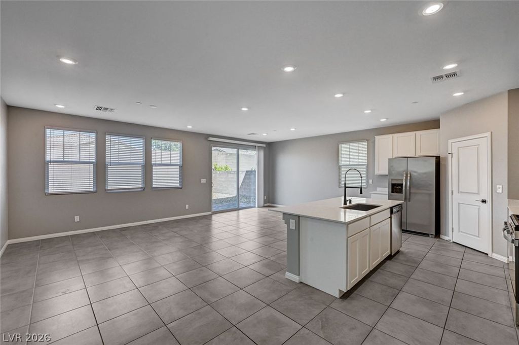 2570 Ofanto Street, Henderson, NV 89044 — photo 5