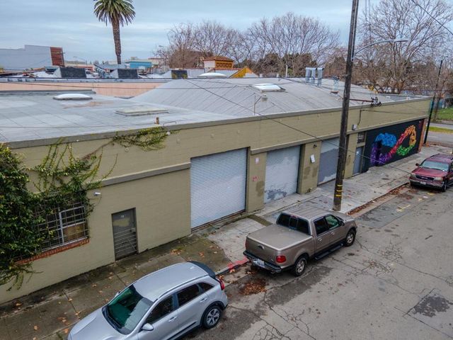 5428 San Pablo Avenue, Emeryville, CA 94608