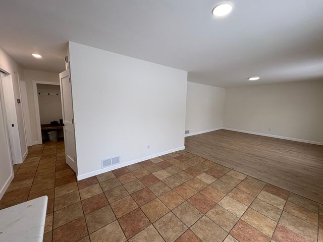 2424 Briar Oakes Boulevard, Monticello, MN 55362