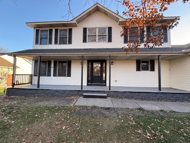 2424 Briar Oakes Boulevard, Monticello, MN 55362