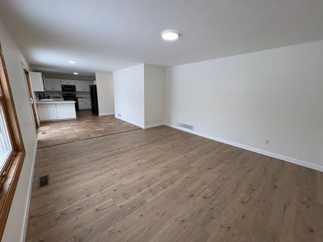 2424 Briar Oakes Boulevard, Monticello, MN 55362