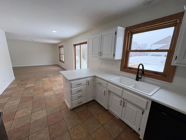 2424 Briar Oakes Boulevard, Monticello, MN 55362