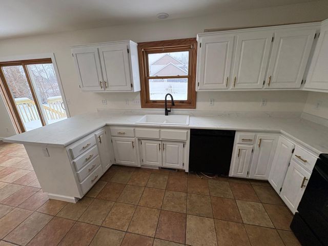 2424 Briar Oakes Boulevard, Monticello, MN 55362