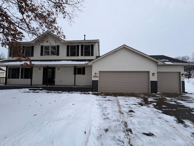 2424 Briar Oakes Boulevard, Monticello, MN 55362