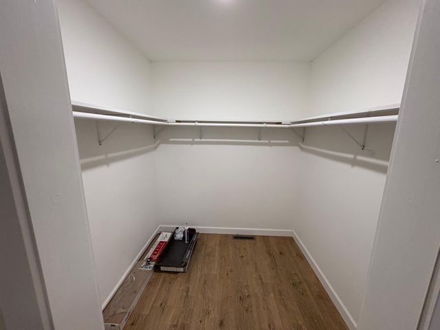 2424 Briar Oakes Boulevard, Monticello, MN 55362