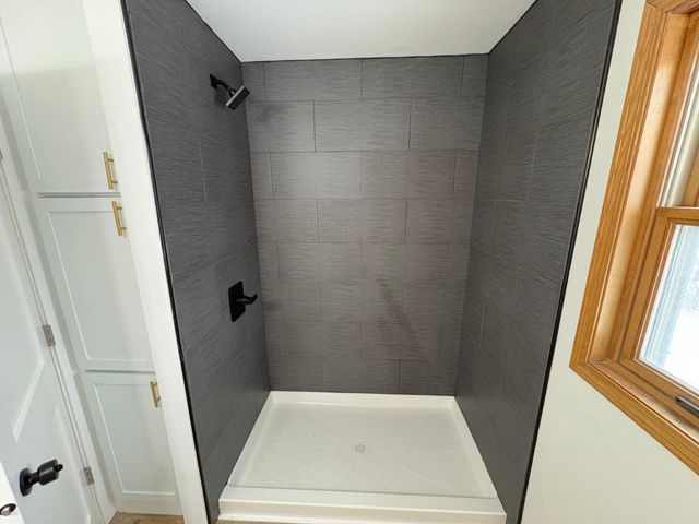 2424 Briar Oakes Boulevard, Monticello, MN 55362