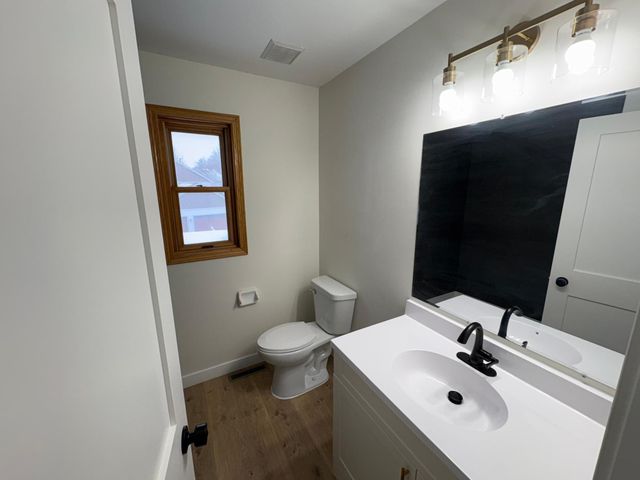 2424 Briar Oakes Boulevard, Monticello, MN 55362