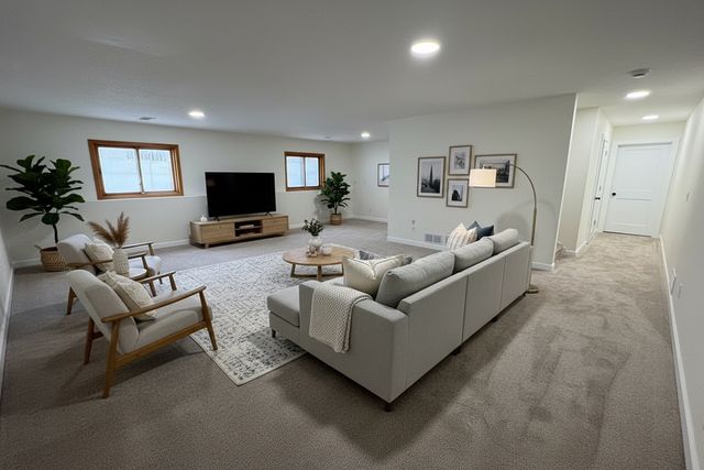 2424 Briar Oakes Boulevard, Monticello, MN 55362