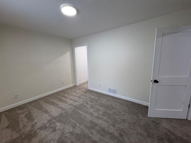 2424 Briar Oakes Boulevard, Monticello, MN 55362