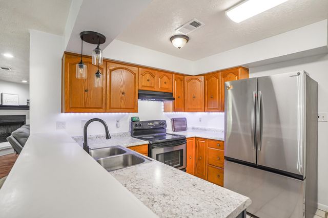 14 County Road 6403, Kenefick, TX 77535