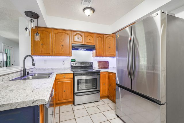 14 County Road 6403, Kenefick, TX 77535