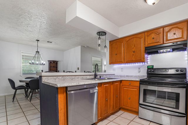 14 County Road 6403, Kenefick, TX 77535
