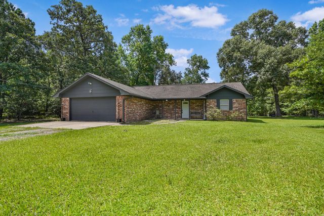 14 County Road 6403, Kenefick, TX 77535