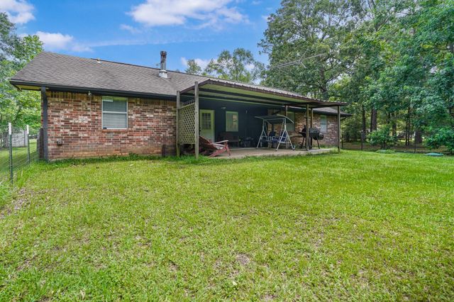 14 County Road 6403, Kenefick, TX 77535
