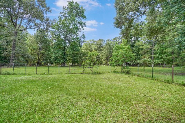 14 County Road 6403, Kenefick, TX 77535