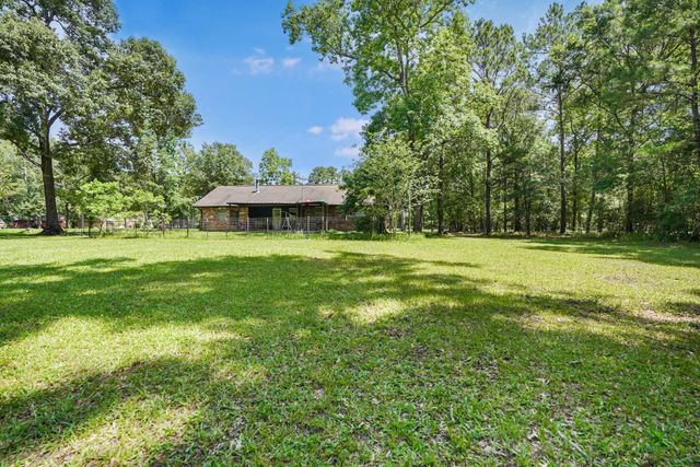 14 County Road 6403, Kenefick, TX 77535