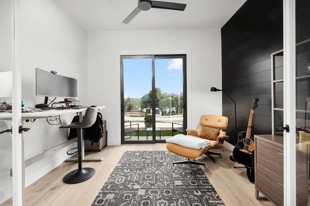 197 Evelyn CT, Dripping Springs, TX 78620