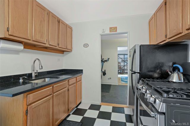 2271 Knapp Street 5D, Brooklyn, NY 11229